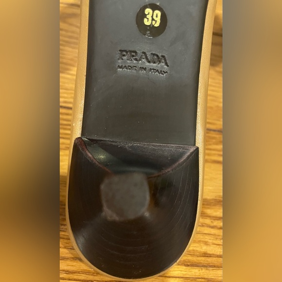PRADA Kittenheels, size 39, heel height 2 inches - Picture 11 of 13